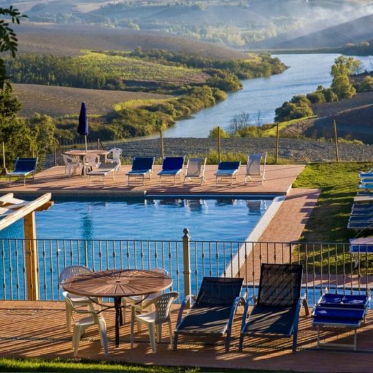 world-of-glamping-diacceroni-swimming-pool.jpg